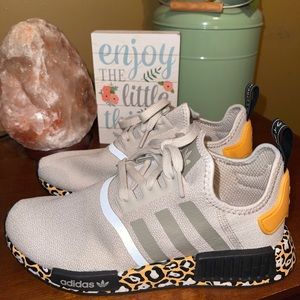 Adidas NMD R1 Leopard Bliss